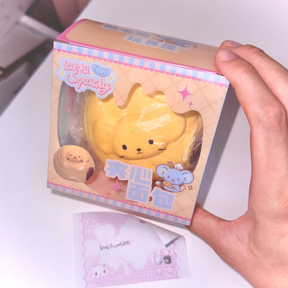 🐭ྀིྀི୭ ˚. ᵎᵎ Mr.Mouse Pastry Squishy(has minor flaws)